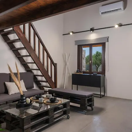 Eightyfour Living With Private Pool Вілла Ханья (Крит)