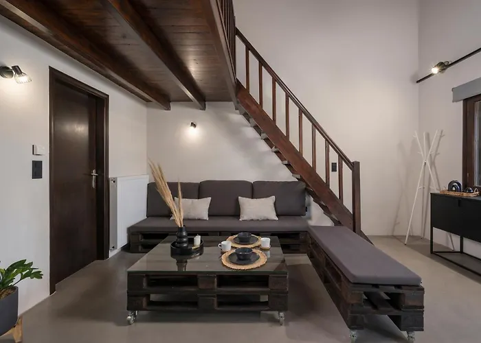 Eightyfour Living With Private Pool Chania (Crete)