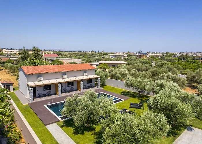 Eightyfour Living With Private Pool Villa