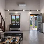 Eightyfour Living With Private Pool וילה *