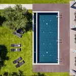 Eightyfour Living With Private Pool חאניה