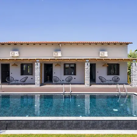 Eightyfour Living With Private Pool * Ханья