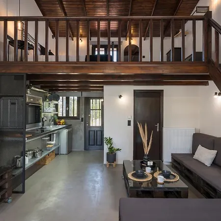 Eightyfour Living With Private Pool *