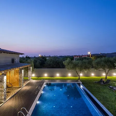 Eightyfour Living With Private Pool * Ханья