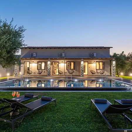 Eightyfour Living With Private Pool Villa *