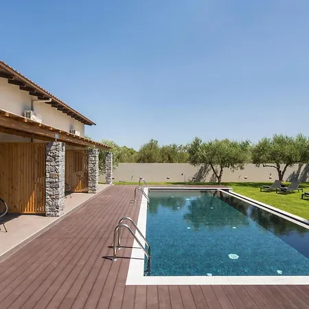 Eightyfour Living With Private Pool Villa *