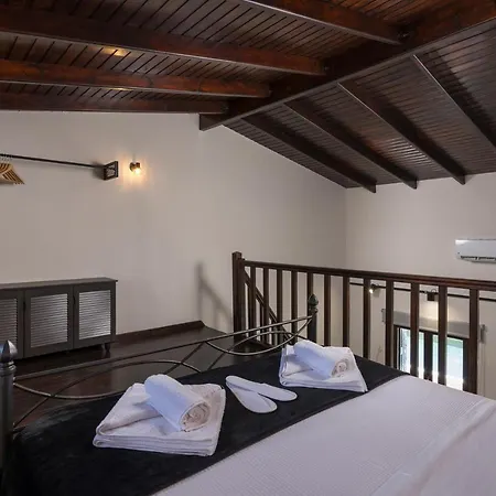 Eightyfour Living With Private Pool * Chania (Crete)